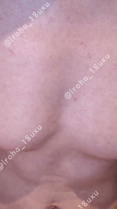 اسکوئرت و لرزیدن از ارگاسم‌های مکرر. دانشجوی لاغر کالج نمی‌تونه خودشو نگه داره و شروع می‌کنه… | کلیپ ۱