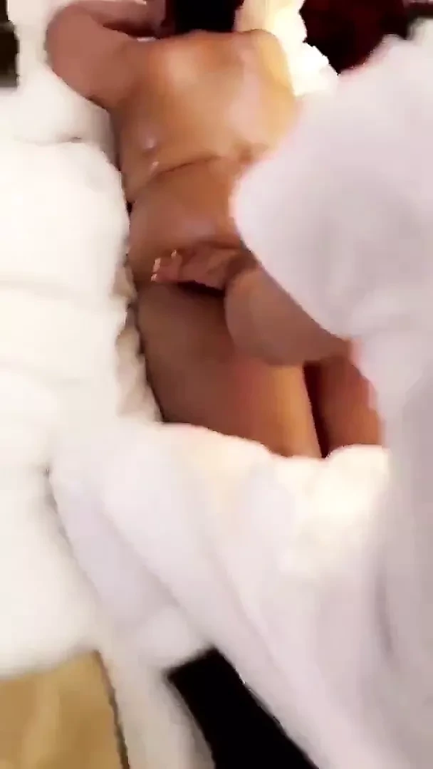 Saudi hoe