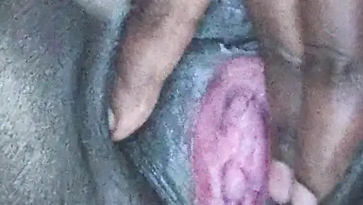 Desi bhabhi fingaring