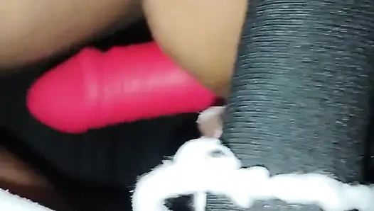 Трахаю себя моим вибратором