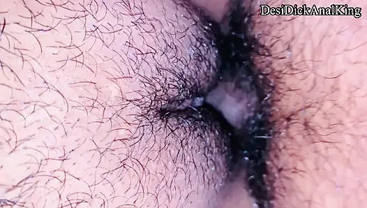 Heißes mädchen, kleine muschi, große möpse beim sex