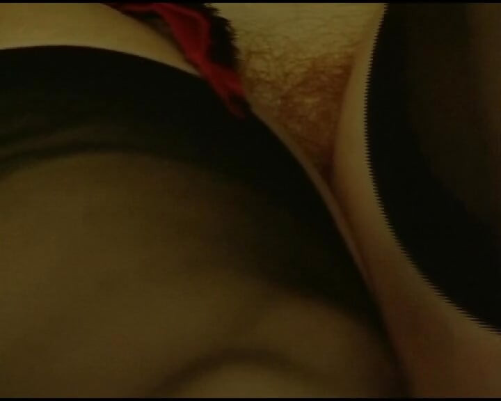 Zrela dama iz Njemačke igra se sa svojom pičkom na amaterskom kastingu