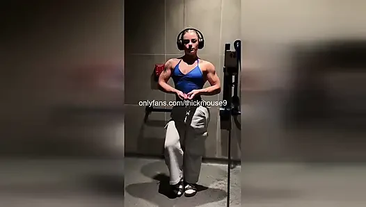 18yo Accidental Yoga Pussy Flash