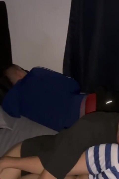 Las Aventuras De Kenprince_ Llama a Su Vecino Después De Que Su Novio No Lo Follara