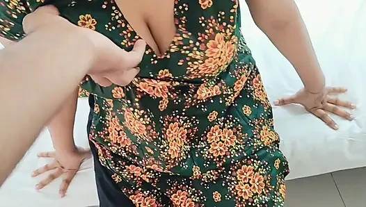 Bangladeshi 18+ working girl fucking in the house room