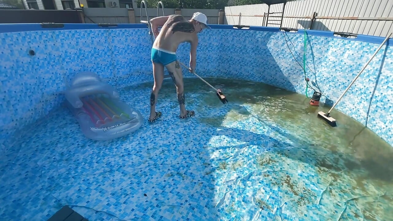 Pool Fucking - Public Sex