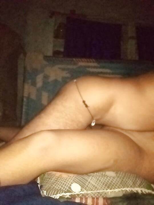 Desi bhabhi ki hard chudai chut se pani nikal diya