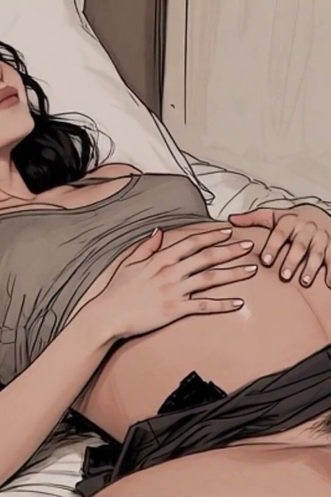 9 Months Pregnant Woman Masturbates Her Thick Hairy Wet Pussy