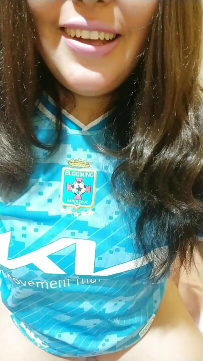 Thú nhận những gì tôi đã làm trong phòng tắm công cộng với bạn của tôi