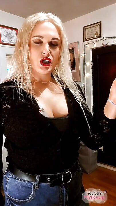 Mommy Smokes Before Fuck