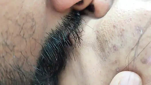 Романская пара с замком губ, малайская горячая пара, замок губ, романтика