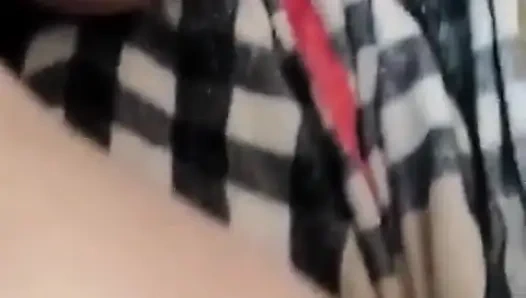 Возбужденная арабская жена не может дождаться