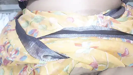 Bhabhi Show Body to Her Boyfriend