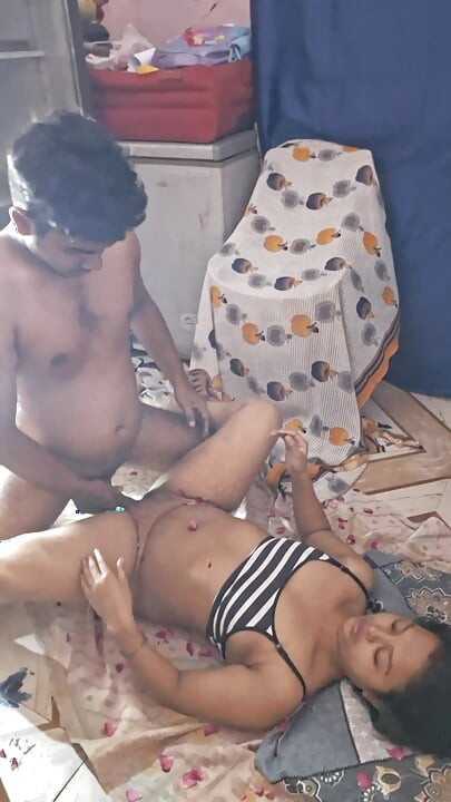 Nygift Par Sex Desi