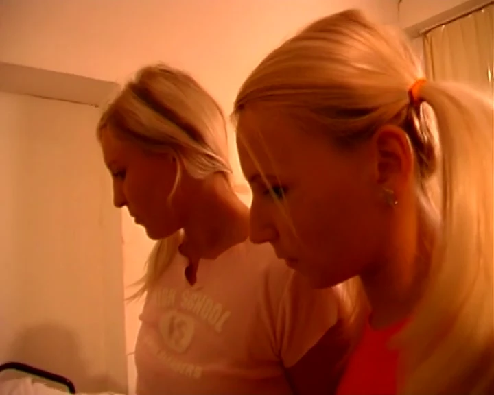 Beautiful Teen Likes to Be Examined by Her Favorite Gynecologist