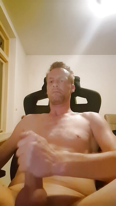 射在同性恋者
