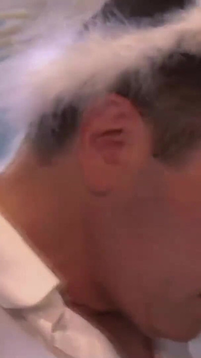 Kiefer-fallender moment aus "DEUTSCHER PORNO"
