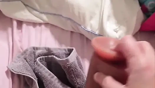 Dildo fun before hubby gets home.