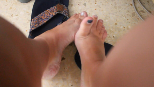 Pray and enjoy the feet of your goddess Mistress
