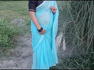 The neighbor had fucked with Bhabhi. Summoned from the flower garden.