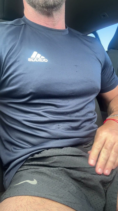 I Masturbate Inside the Car