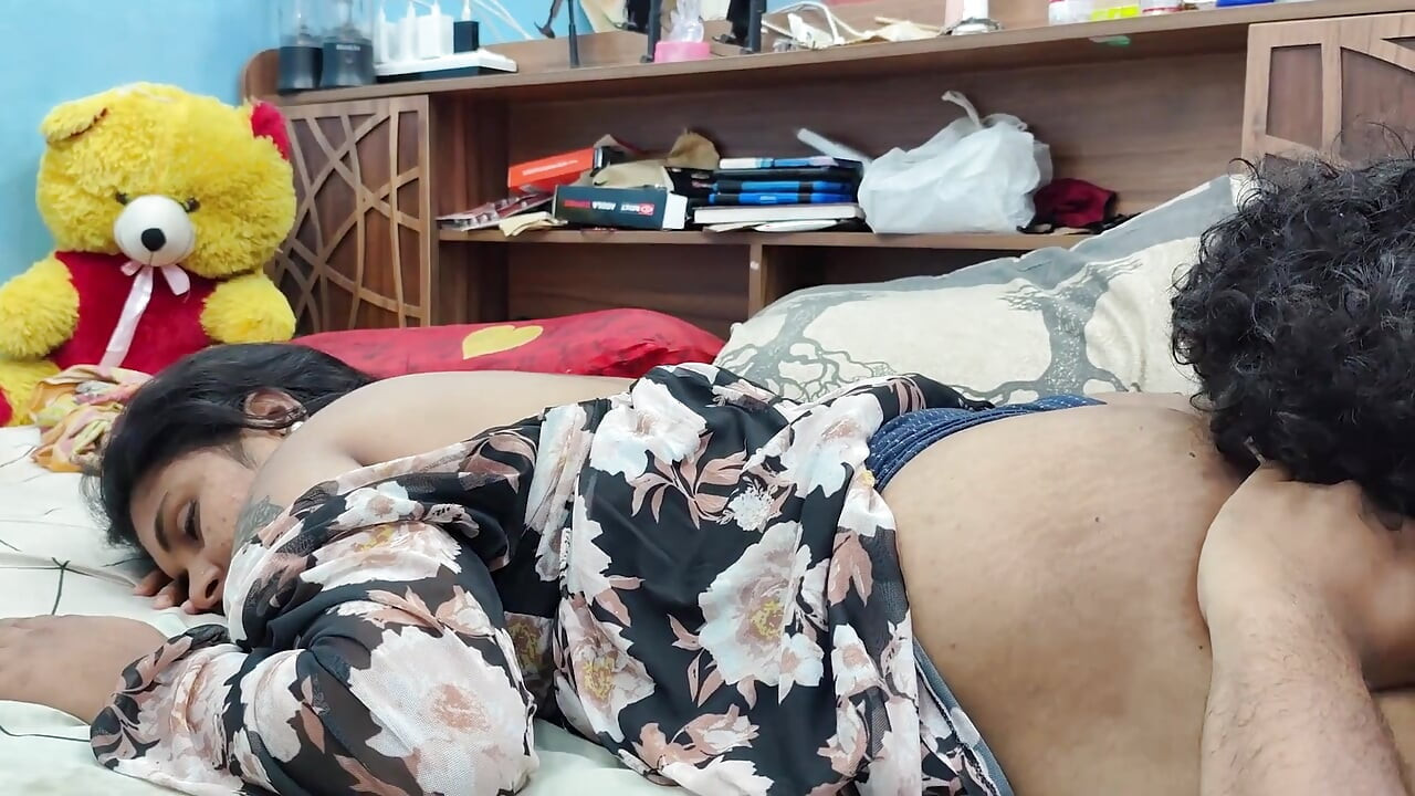 Mallu Couple Hot Romance in Bedroom Dress Removal and Kiss with Boobs Suck Hot Desi Romance in Home