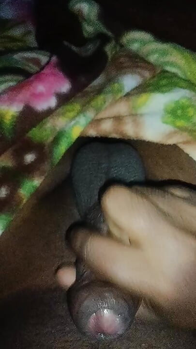 On morning bed masturbation in Indian village boy chuppy