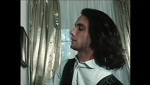 Memek berbulu dan toket aduhai cewek jalang ini dientot habis-habisan dan dicrot di mulut sama kontol jadul