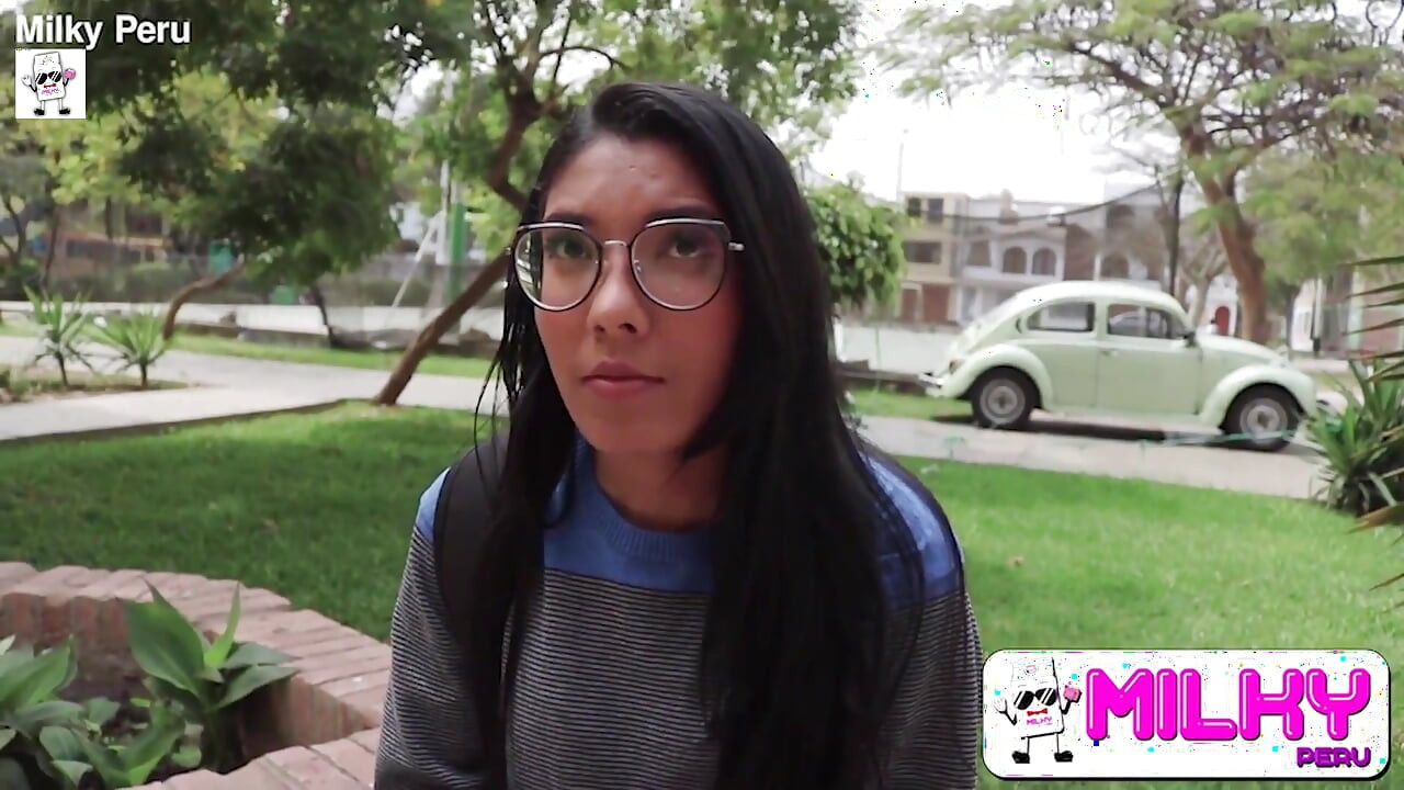 You Have a Huge Penis, I Don't Think It Will Fit! I Fuck a Horny College Girl in My Apartment