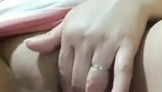 Zevk için görüntülü seks görüşmesi yapıyoruz.