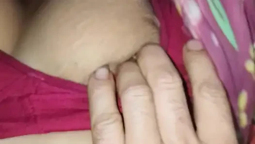 Neighbour's daughter fucked on the pretext of giving her cold water