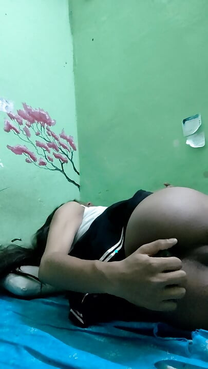 可愛的印度女童自慰