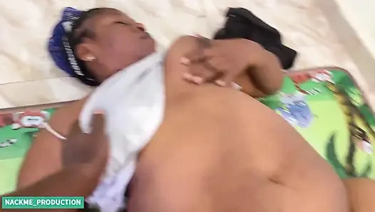 Likkle Girl Wanna Roll with the Big Guns