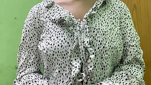 My sexy stepcousin looks very hot and to day i want to fucking with her