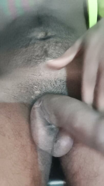 Sexually boy masturbacing recording with any girl contact with sex me and make video and profit half saree