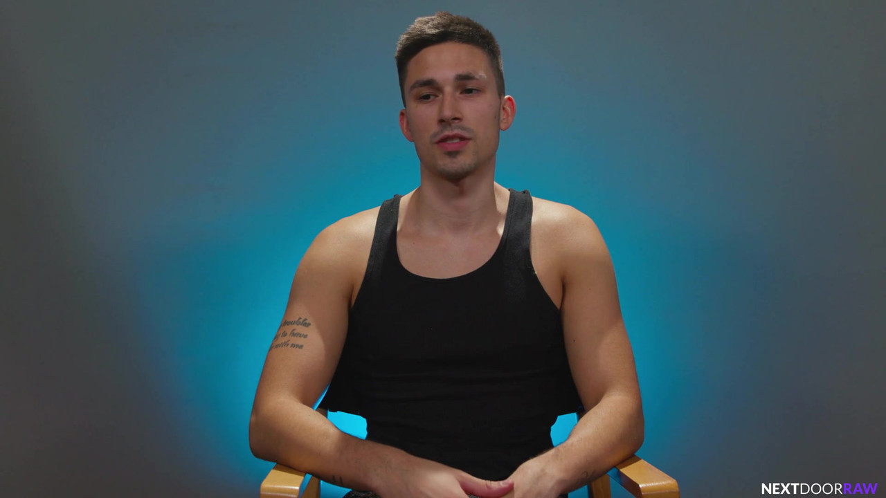 华丽的twnk性感翻转乱搞现实生活中的tatted BF大屁股