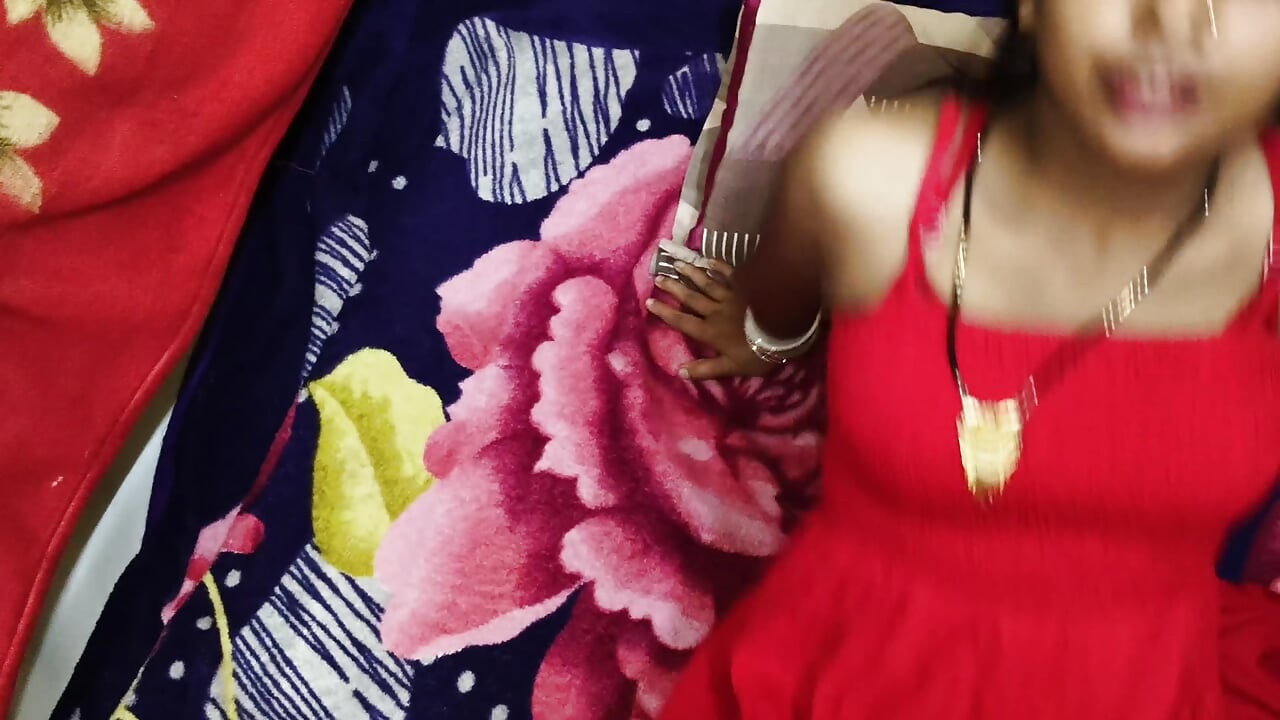 Indian desi bhabhi devar ka chudai real homemade Fuck in hindi