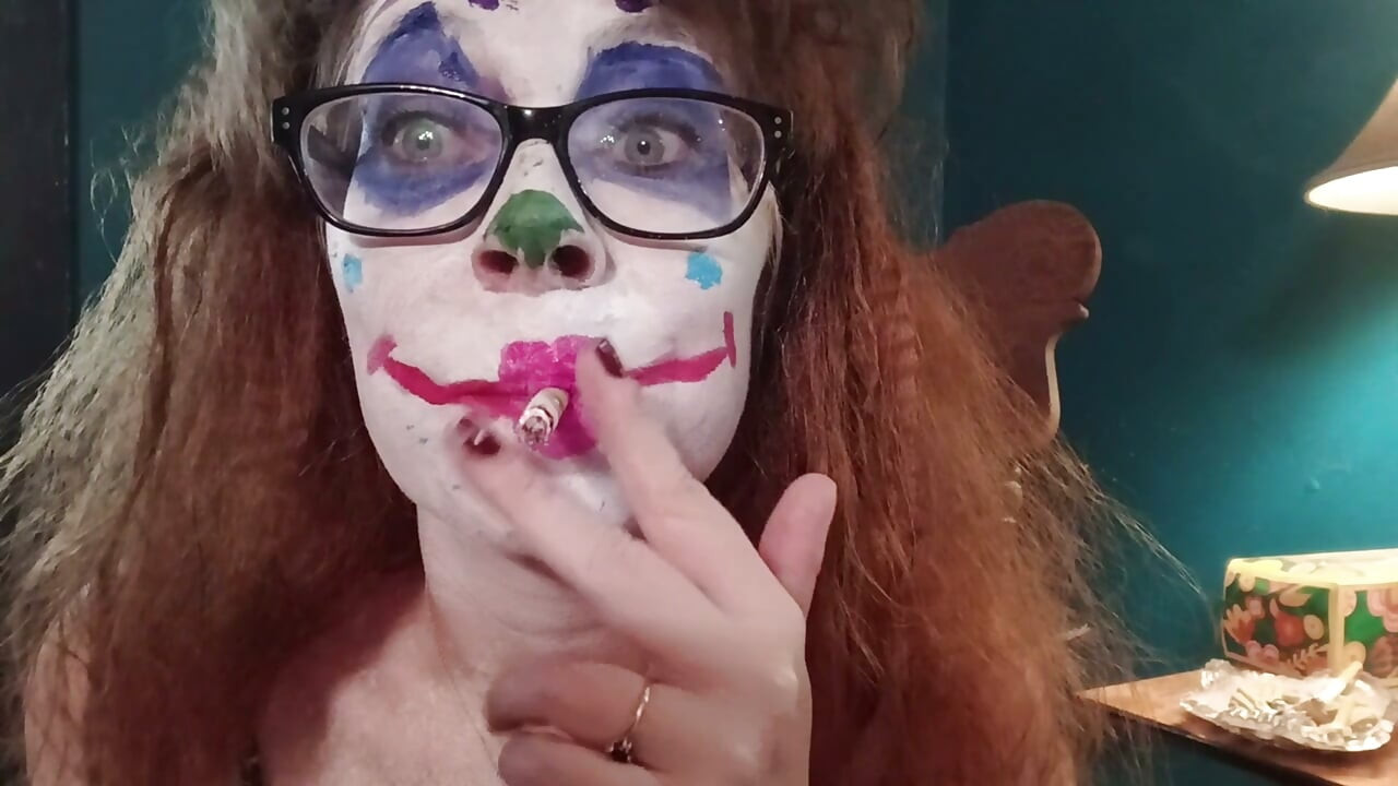 Clown makeup and smoking fetish