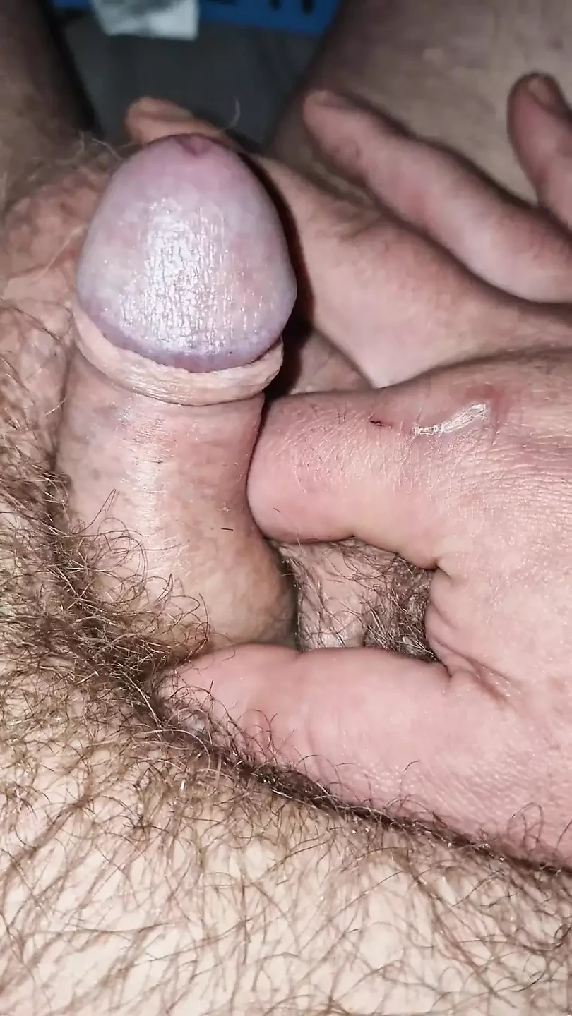 Small dick cumming! Need to watch....