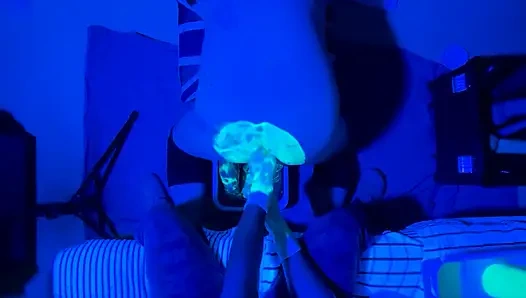 Ultraviyole yumruk sokma