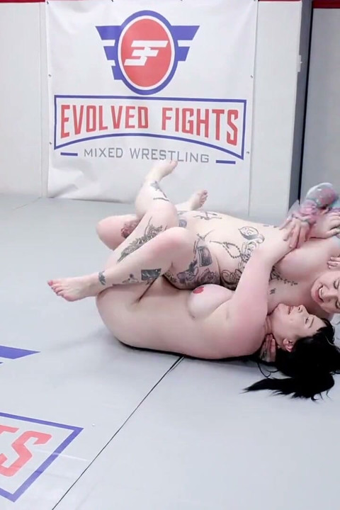 Kaiia Eve Vs Olivia Vee Female Wrestling