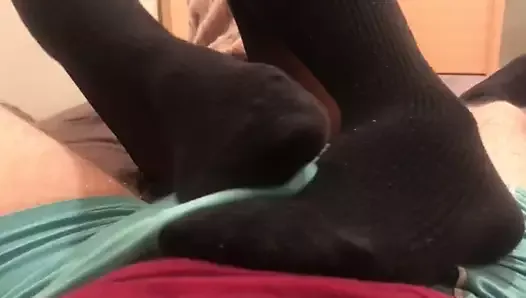 GF gives smelly foot job in socks and pantyhose!