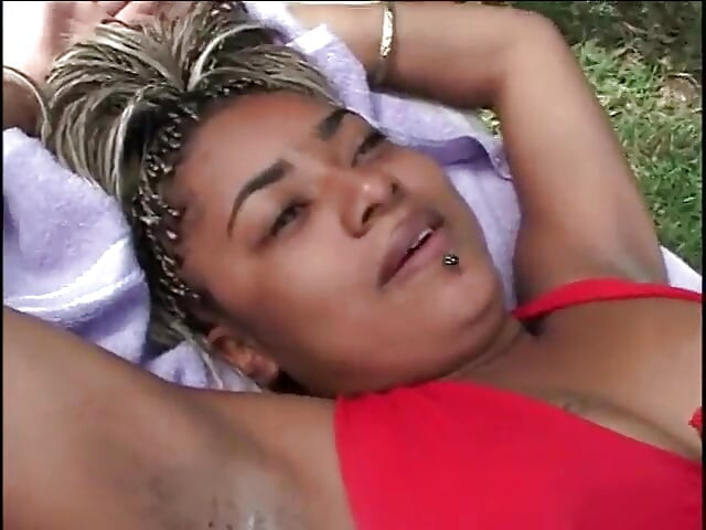 Big booty buttocks jumps and jiggles when chunk get slammed