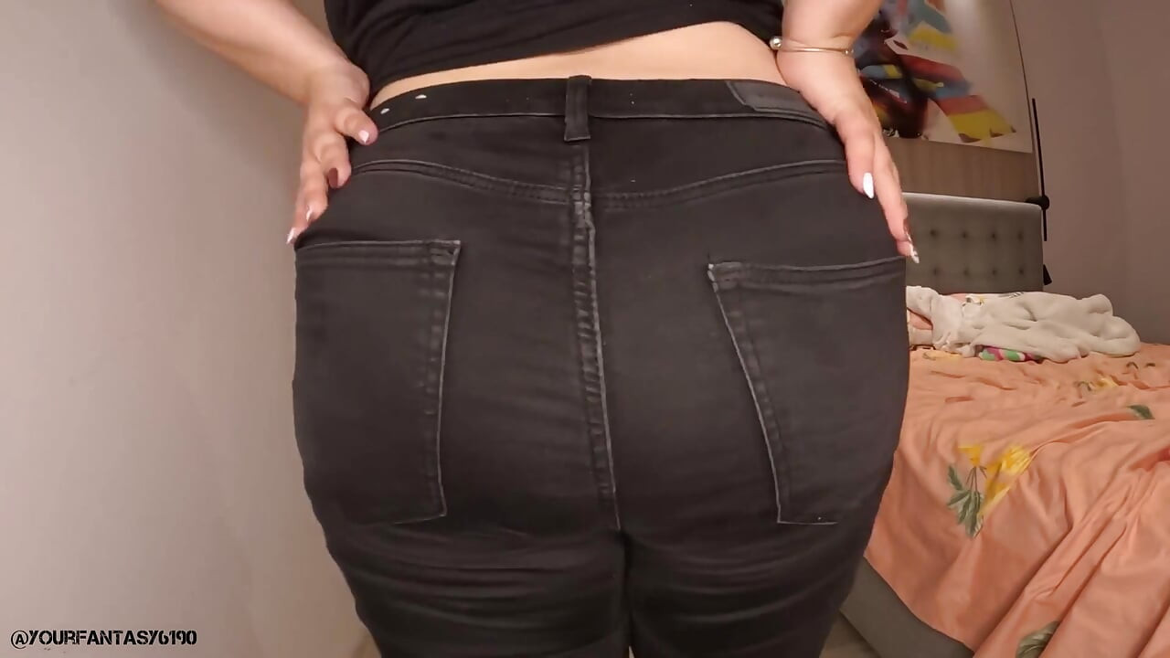 Farting in Tight Black Jeans