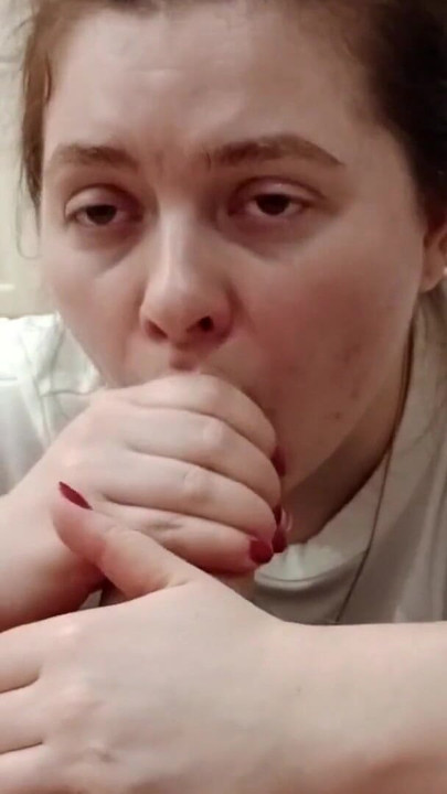 Momento sbalorditivo da "Ho succhiato il cazzo dei miei vicini in cucina"