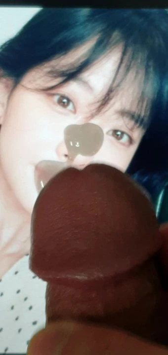 Oh Yeon-seo cumtribute