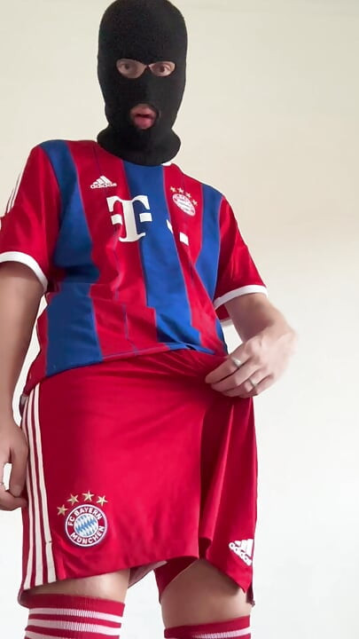Horny Bro Comes Home From Soccer Practice