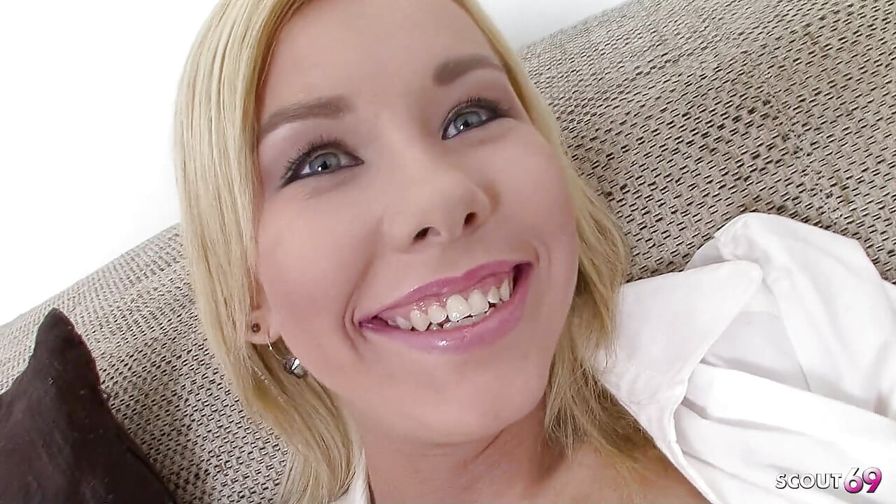 Nerd Step Brother Secretly Fucks Blonde Teen Anne in Her Tight Asshole