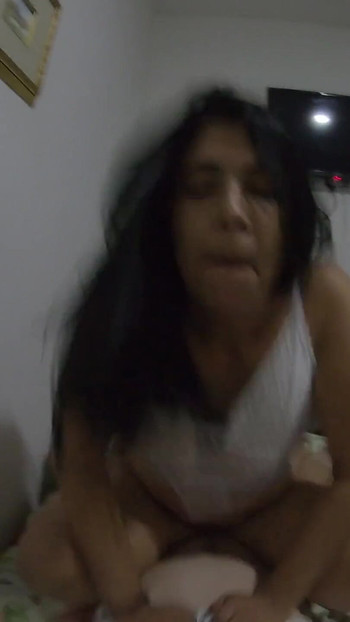 Jebao sam zrelu ženu iz Venezuele dok ju je muž zvao na mobitel