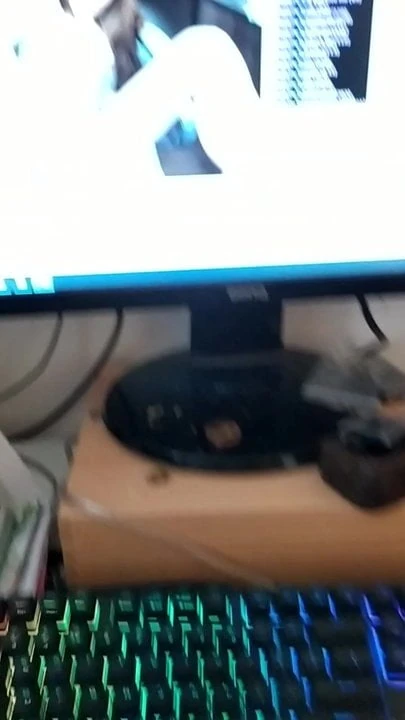 不用手卡明